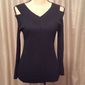 Cut Away Shoulder Sweater